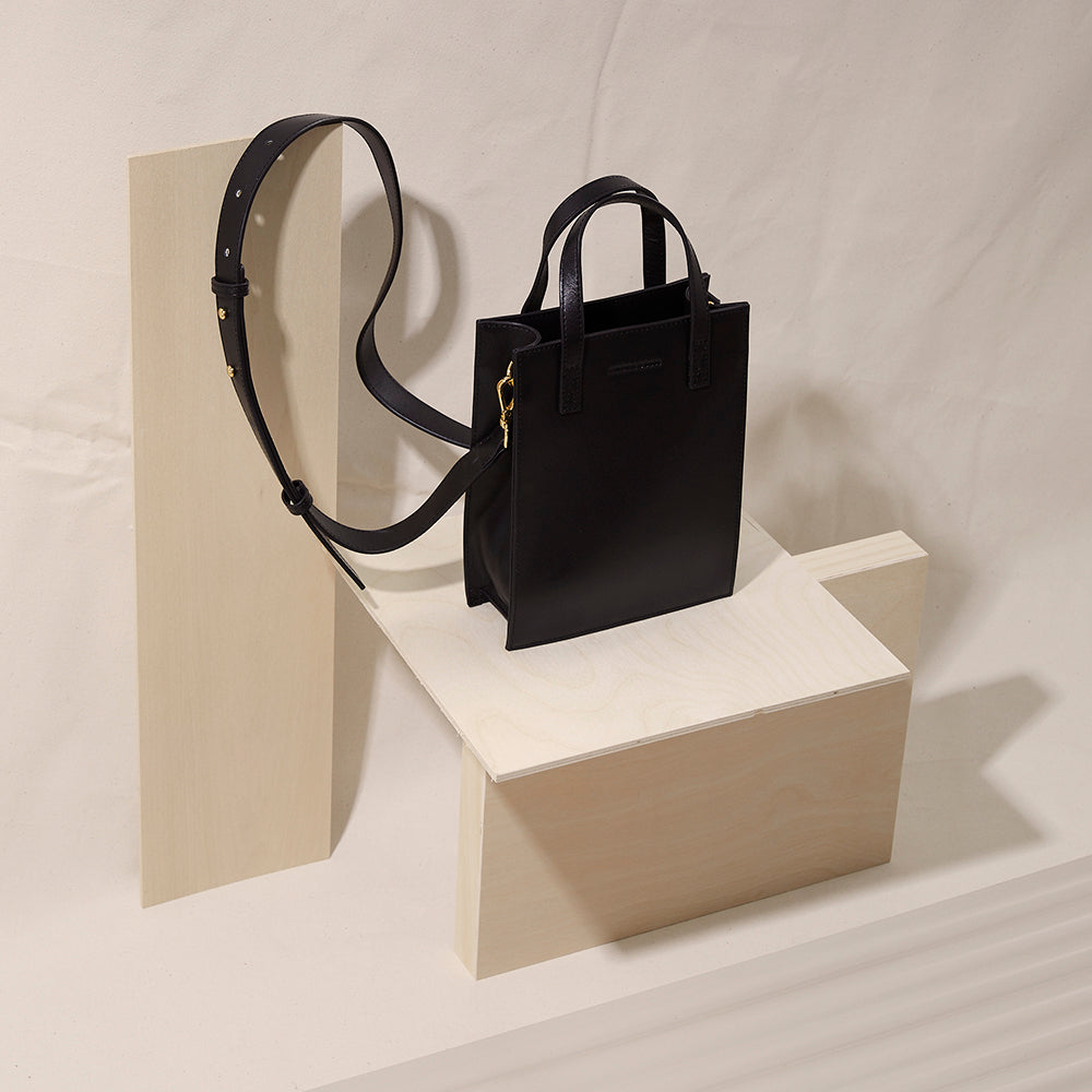 Styling the Mini Tote Bag – Petite Paulina